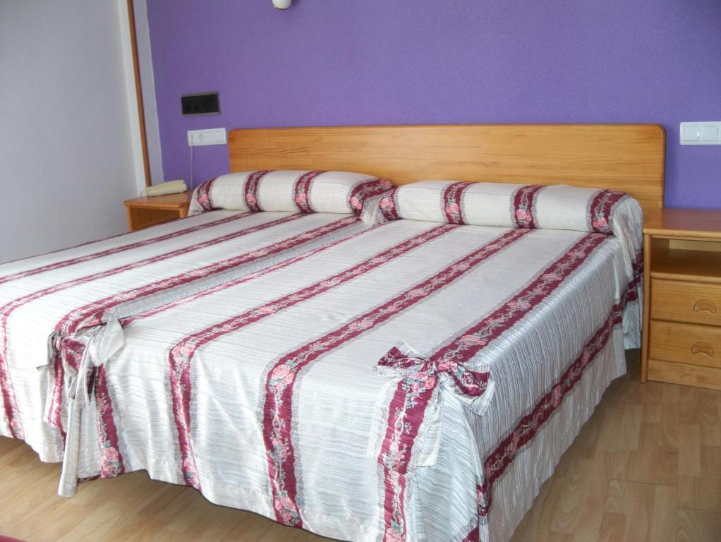 Hostal Virgen Del Villar Laguna de Duero Værelse billede