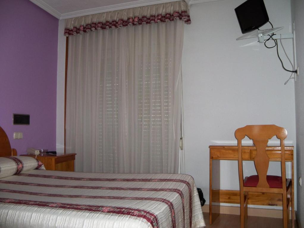 Hostal Virgen Del Villar Laguna de Duero Værelse billede