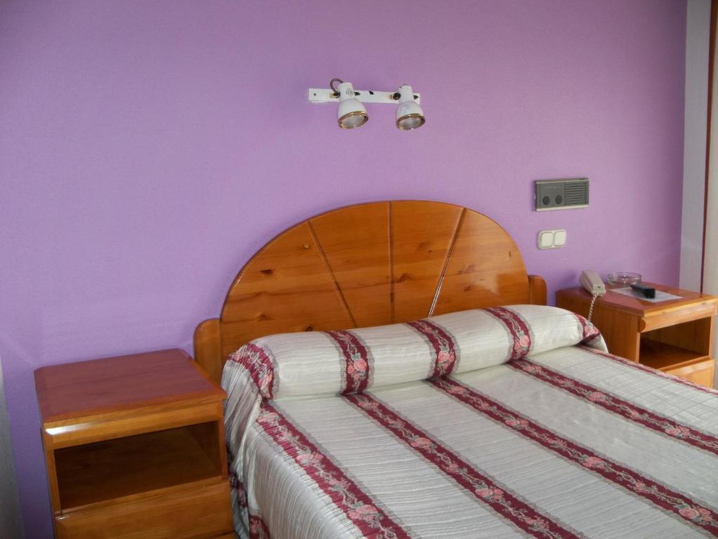 Hostal Virgen Del Villar Laguna de Duero Værelse billede